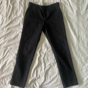 dickies byxor! - säljer vidare dessa dickies byxor som tyvärr var för små för mig💞