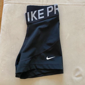 Nike sport shorts - Nike sport shorts. Aldrig använda.