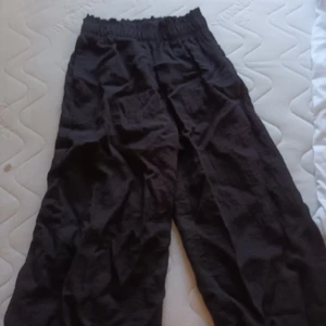 Linne byxor - Storlek small Vida ben