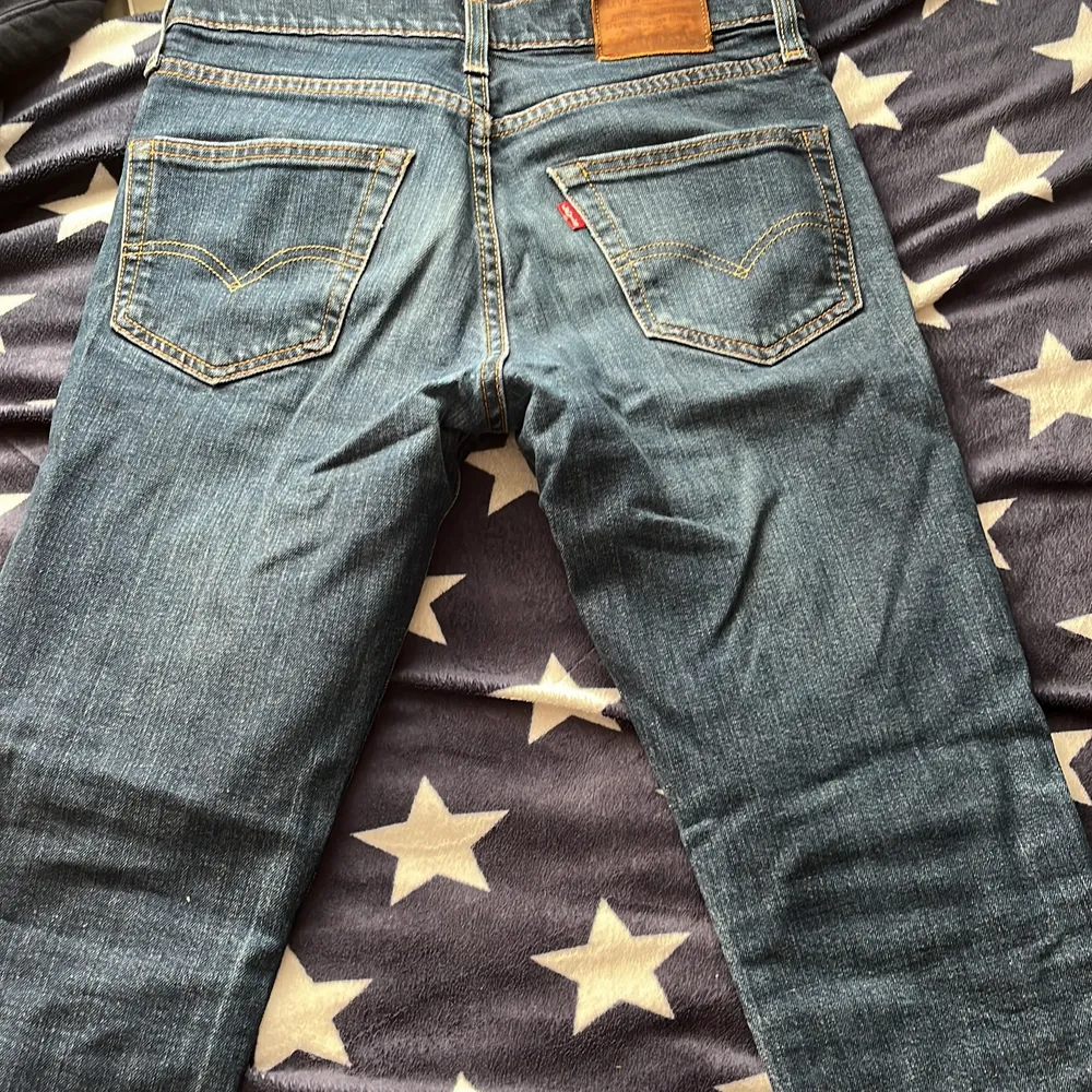 Levis jeans . Jeans & Byxor.