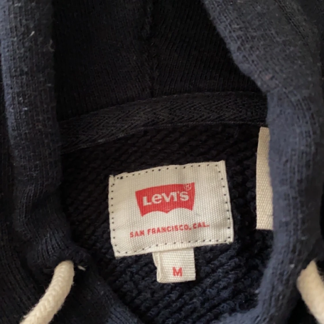 Levi’s hoodie - 90