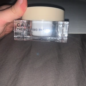 Caia - Caia the sleeping beauty night cream, ungefär 1/3 kvar i burken därför det billiga priset☺️