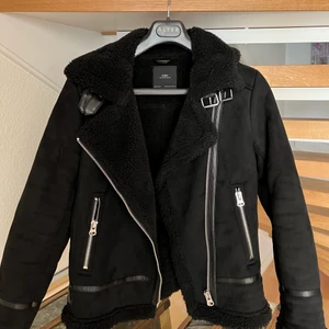 Zara jacka - Säljer denna snygga jacka🤍