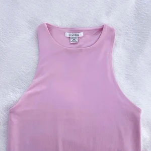 Body - Endast provad! - det är dubbeltyg så man slipper ha bh!:) 