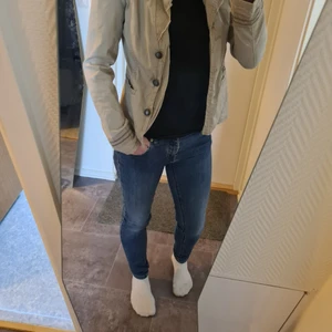 Kavaj  - Sällan använd, så gott som ny