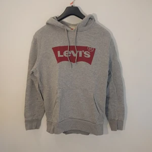 Levi's hoodie, M - Bra skick.