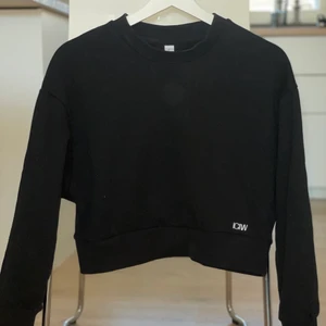 Icaniwill cropped sweatshirt Svart - Oanvänd icaniwill sweatshirt