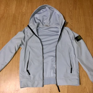 Stone Island sommar jacka - Stone island 40927 light soft shell-R, storlek: S, 