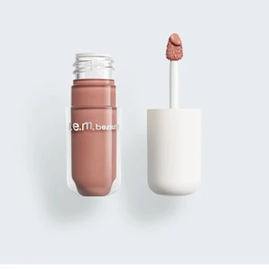 R.e.m Beauty  - Liquid eyeshadow från REM beauty i färgen ’BRB’. Använd en gång. 