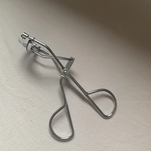 Ögon Frans böjare  - Använd några gånger tvättas innan fraktad :)