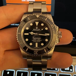 Klocka - Submariner - Klocka av känt märke. Modell submariner. Vid frågor är det bara att skriva