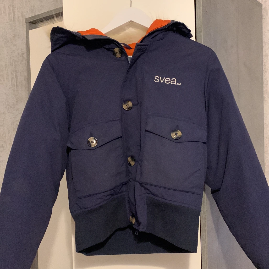 Svea jacka jätte varm stl M men mer som small 