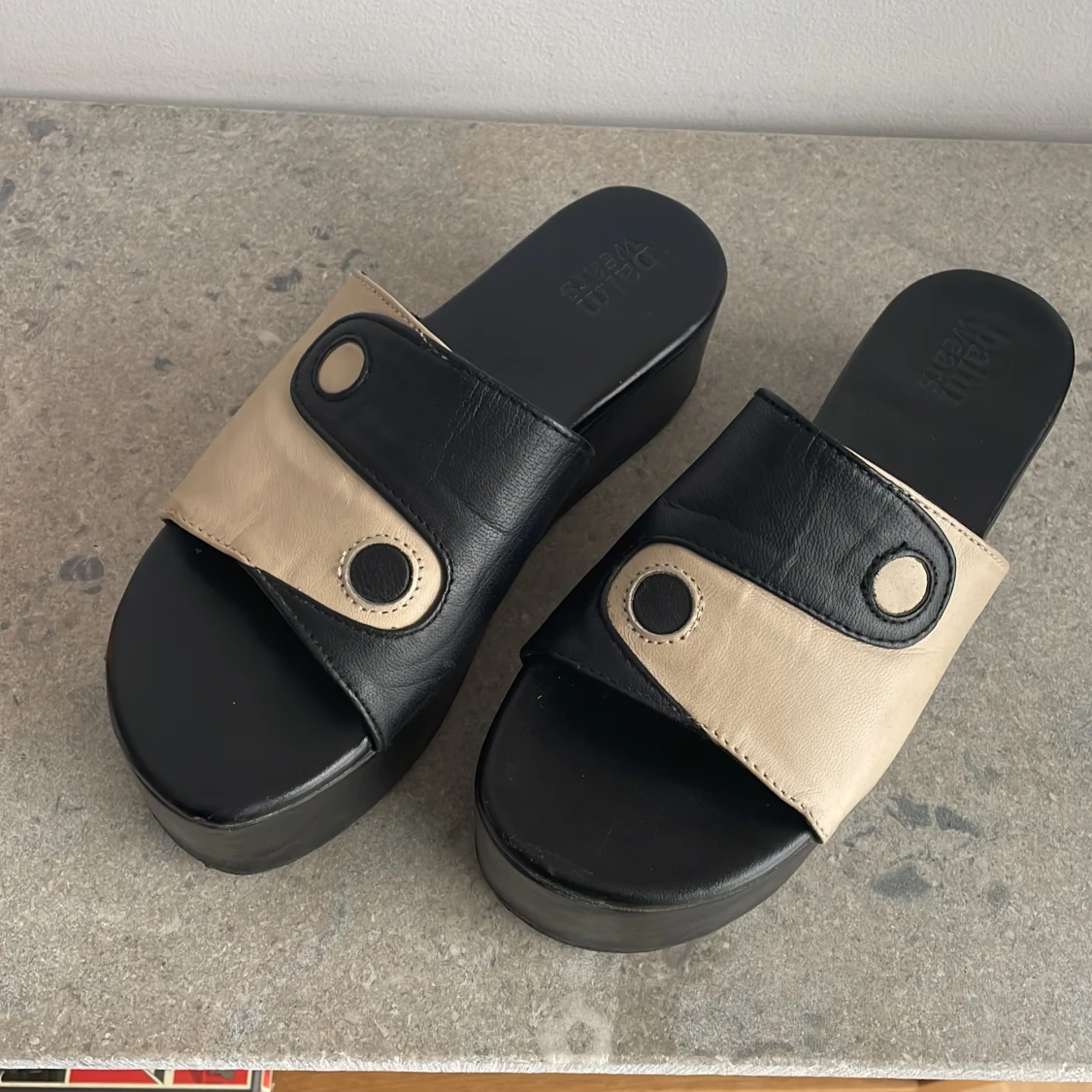 Balm Wears Yin Yang Slides - 91