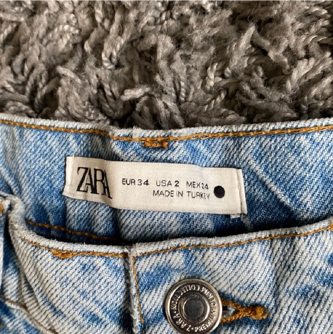 Zara jeans - 90