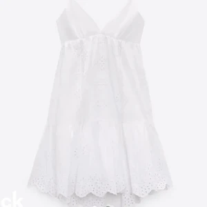 Zara Klänning  - Zara klänning strl M 200 plus frakt 