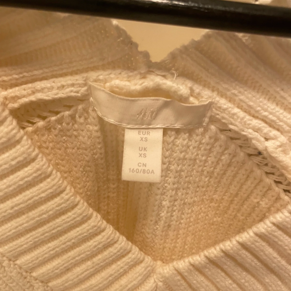 Stickad vit väst  - 90