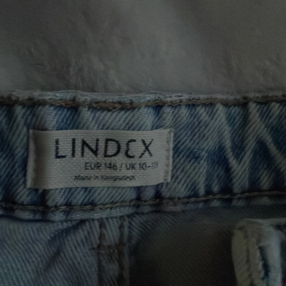 Jeans storlek 146 - 90