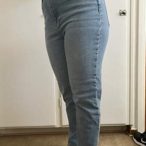 Blåa mom jeans, jätte fint skick. 