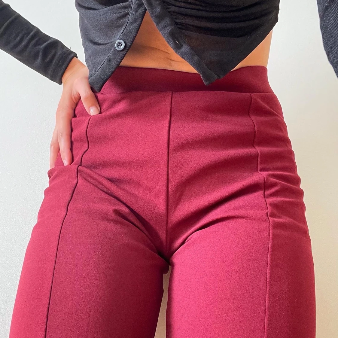 Vinröda kostymbyxor - 90