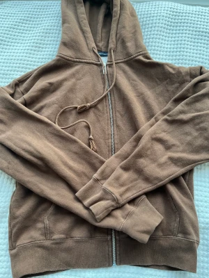 Brandy Melville cristy hoodie - Bra skick köpt för 500kr