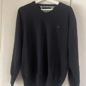 Tommy hilfiger  - Använt med gott skick. 