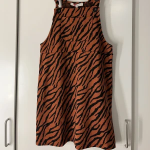 Dress - Dress with zebra print, size M, new with price