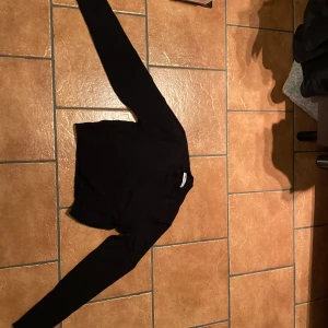 Stickad tröja  - Tröja 