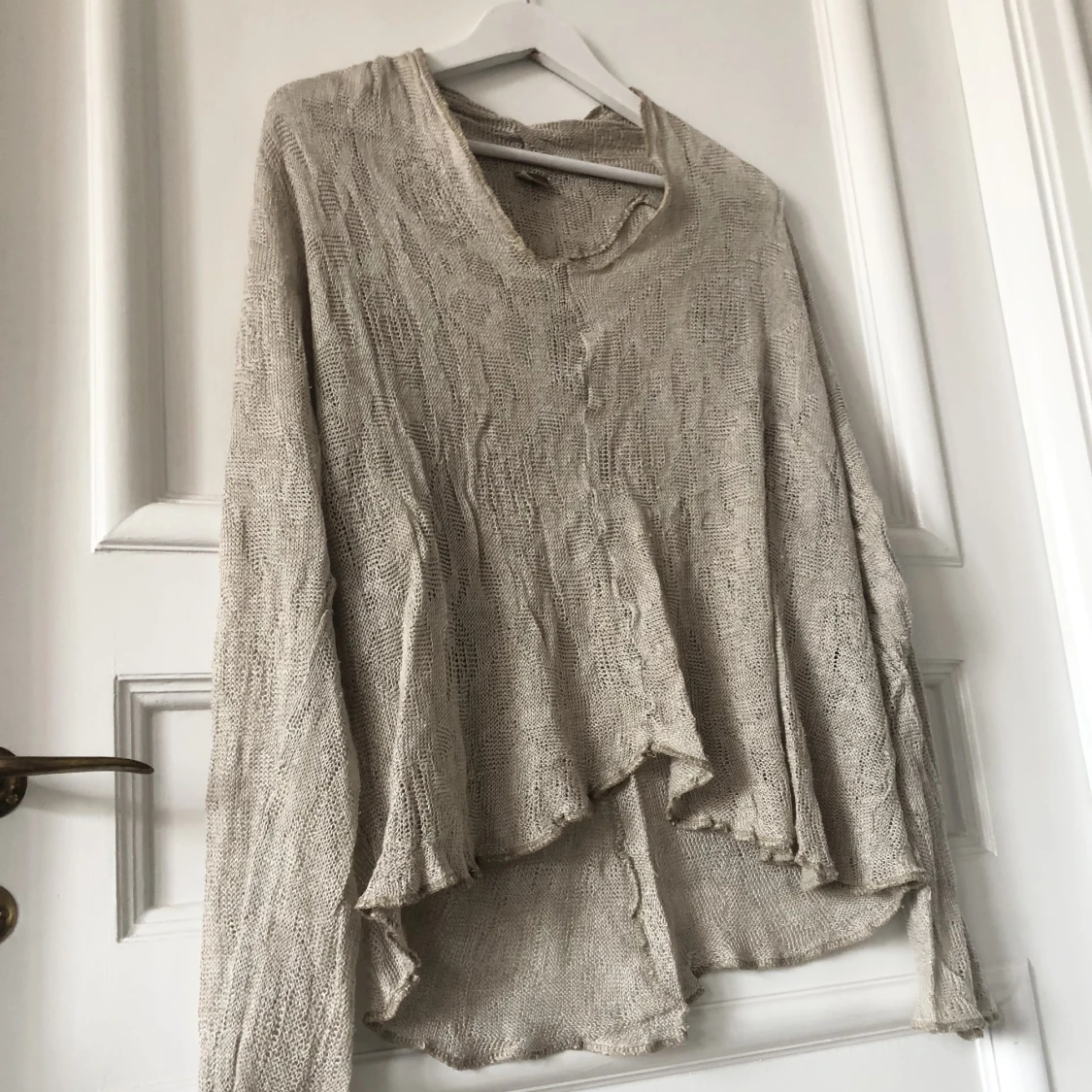 Stickad tröja, sandfärgad  - 90