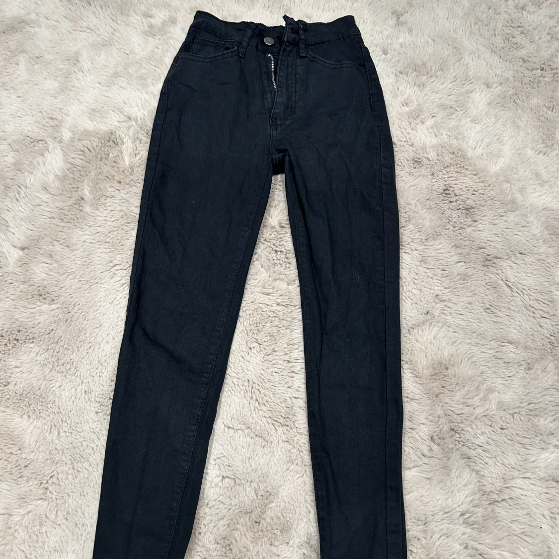 Svarta jeans  - 90