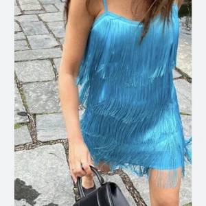 Klänning med fransdetalj - 💙 new and unworn!  Brand: NA-KD Size 38