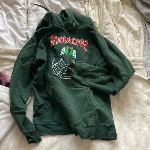 Hoodie i superbra skick - Unik grön färg