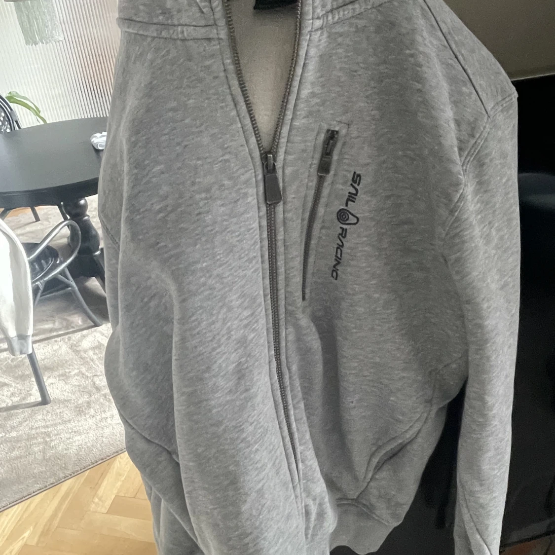Grå Sail Racing zip hoodie. - 90