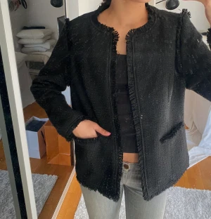 Svart jacka - Svart jacka i fint skick🖤