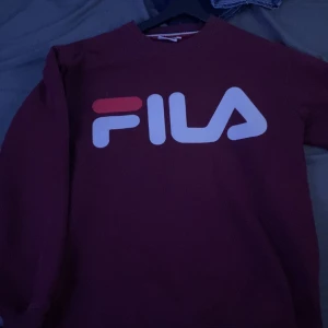 Fila sweatshirt  - Säljer min fila tröja