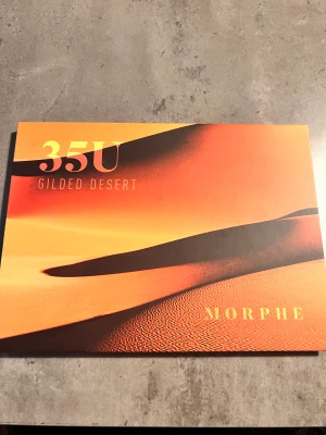 Morphe ögonskugga  - Säljer denna palette från Morphe. Aldrig använd eller swatchad. Nypris 290kr mitt pris 220kr inklusive frakt