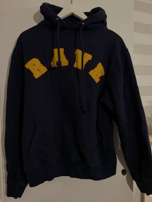 Royal blue hoddie - Royal blue hoddie från yunkyard