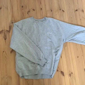 Polar Skate Co Crewneck grey - Storlek L Ny kondition  Orginal pris: 829kr