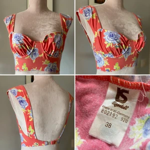 Topp 80-tal - Fin soltopp märkt storlek 38.   Bomull och lycra. Bra skick. 