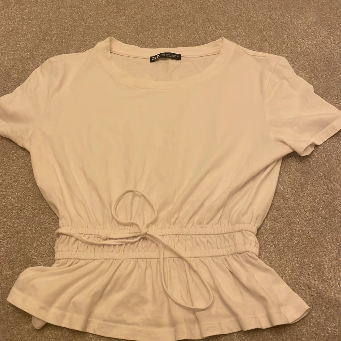 Tshirt från Zara med resår åt midjan