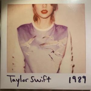 1989 -Taylor Swift - Köpt våren 2021 på Bengans i Göteborg. Spelat 1 gång tror jag! 