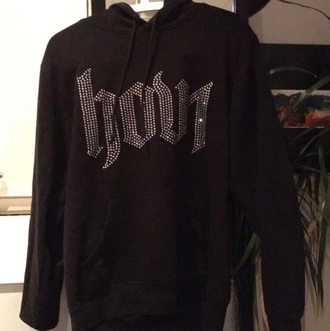 Hov1 merch med diamanter 