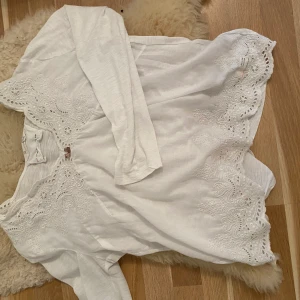 Odd molly shirt  - Odd molly top  Storlek står inte men skulle säga s/m 