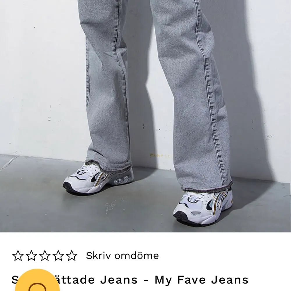 Helt oanvända stentvättade jeans ifrån Madlady X Mirabell kollektionen (ligger kvar i obruten original förpackning)  Original pris: 599kr. Jeans & Byxor.