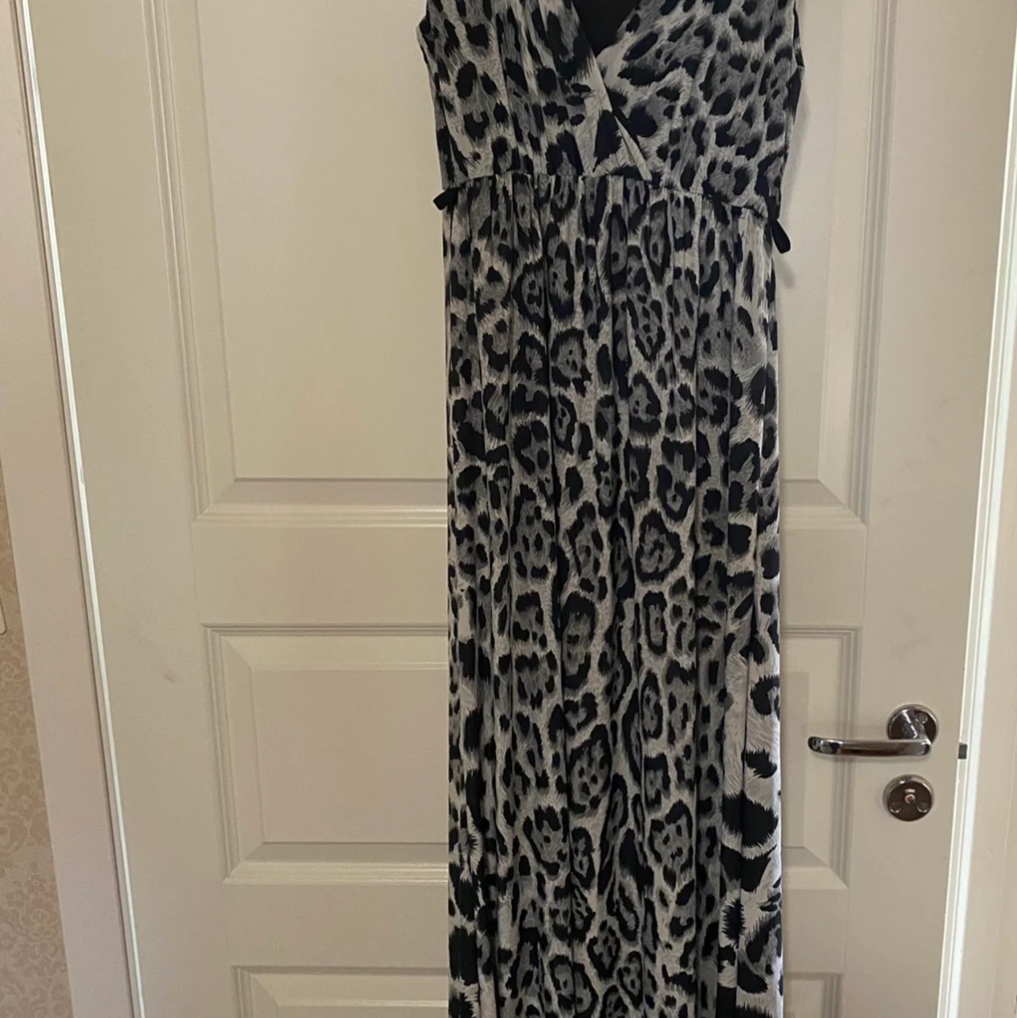 Lång Leopardklänning