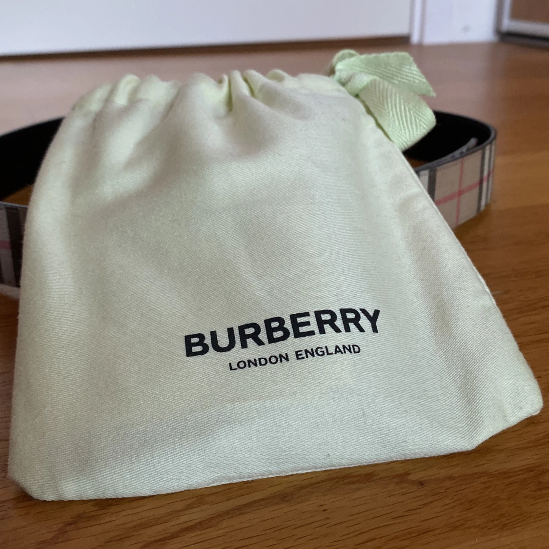 Burberry bälte, LÄS BESKRIVNINGEN INNAN NI SKRIVER! - 91