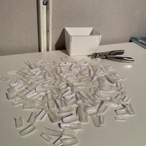 Nagel tippar  - Allt som behövs för att göra akryl naglar hemma kom privat vid flera bilder eller pris