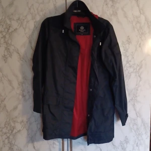 Jacka - Ny jacka och aldrig använd