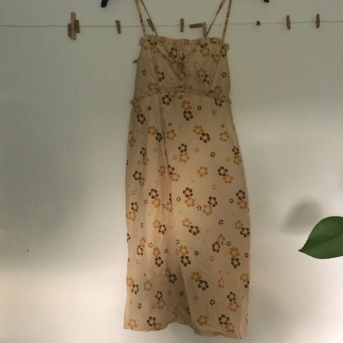 Blommig sommarklänning 🌾 - 90