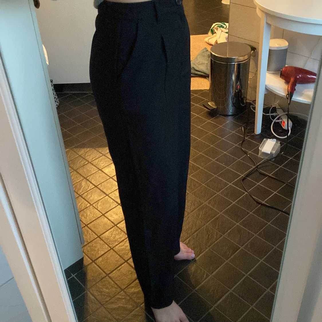 Svarta kostymbyxor  - 90