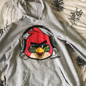 Hoodie - Jag sälje ren hoodie som jag aldrig har använt, ha en fin dag.